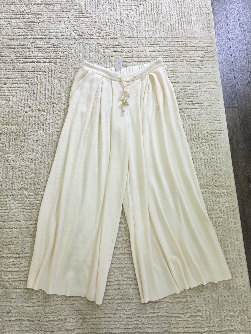 POL Ivory Wide-Leg Pleated Palazzo Trousers Size L